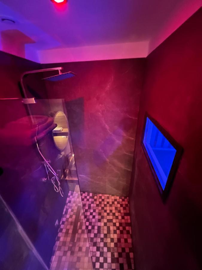 지보르 Chic & Jacuzzi 아파트 외부 사진